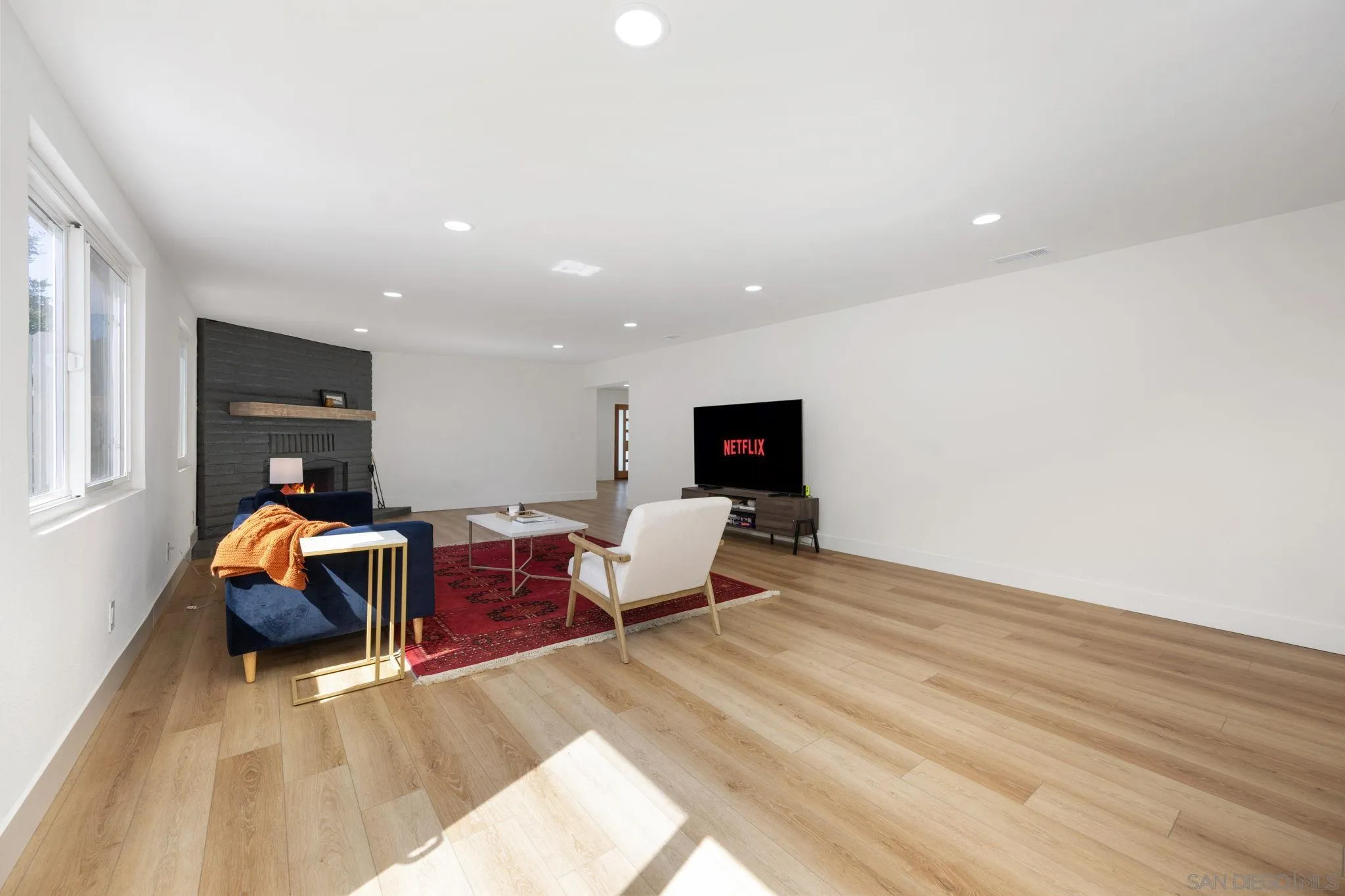 https://cdn.realtyfeed.com/cdn/127/250025323/06ebf0f3d81b3ca954c46c0ce8d04789.webp