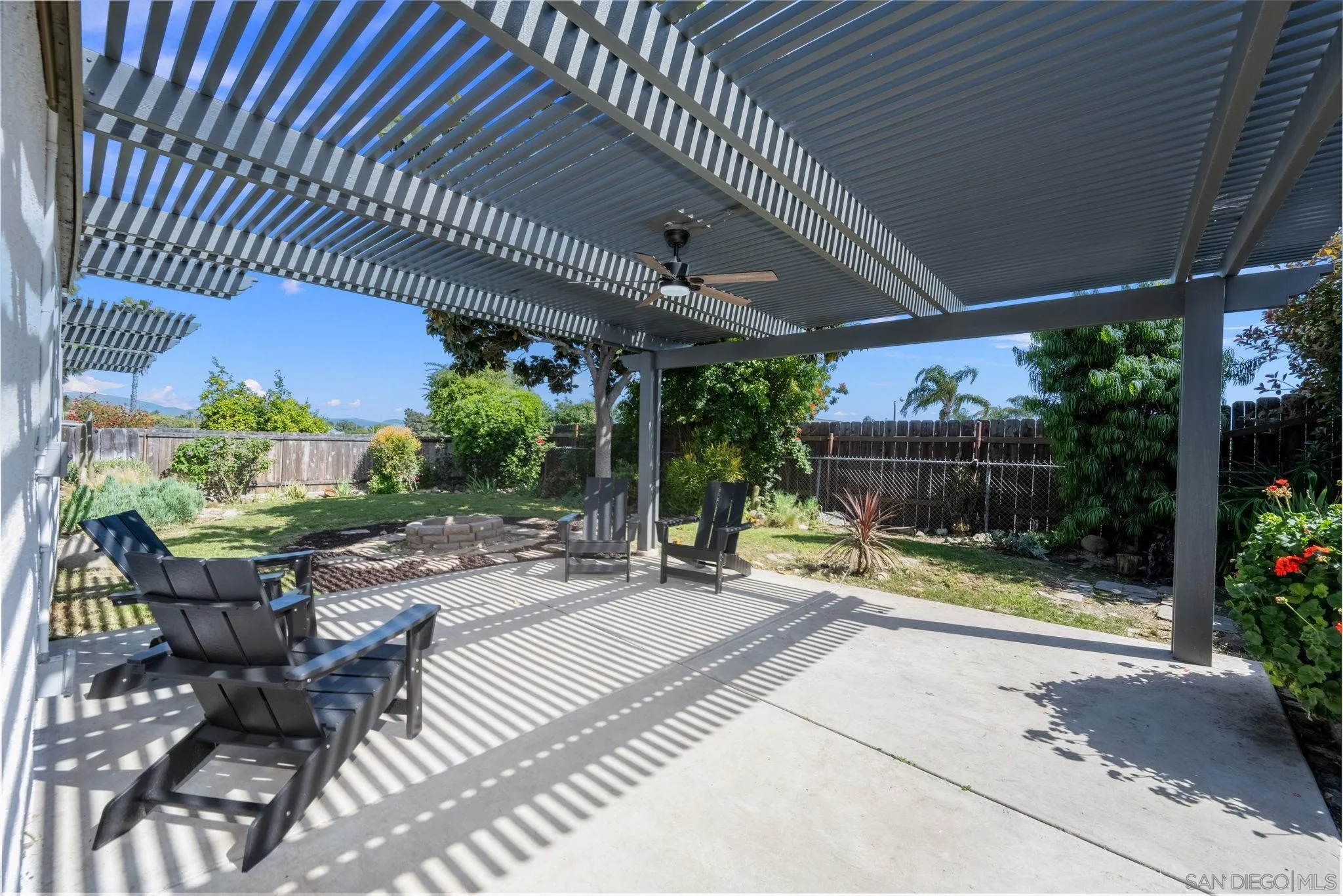 https://cdn.realtyfeed.com/cdn/127/250025323/2f40815ed9ad179a23552ad5bdf00e1f.webp
