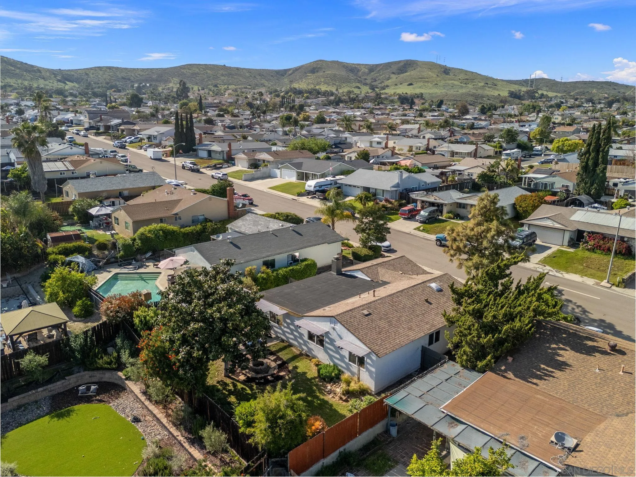 https://cdn.realtyfeed.com/cdn/127/250025323/3900a8d974751b1f8be9ae6dff6a5346.webp