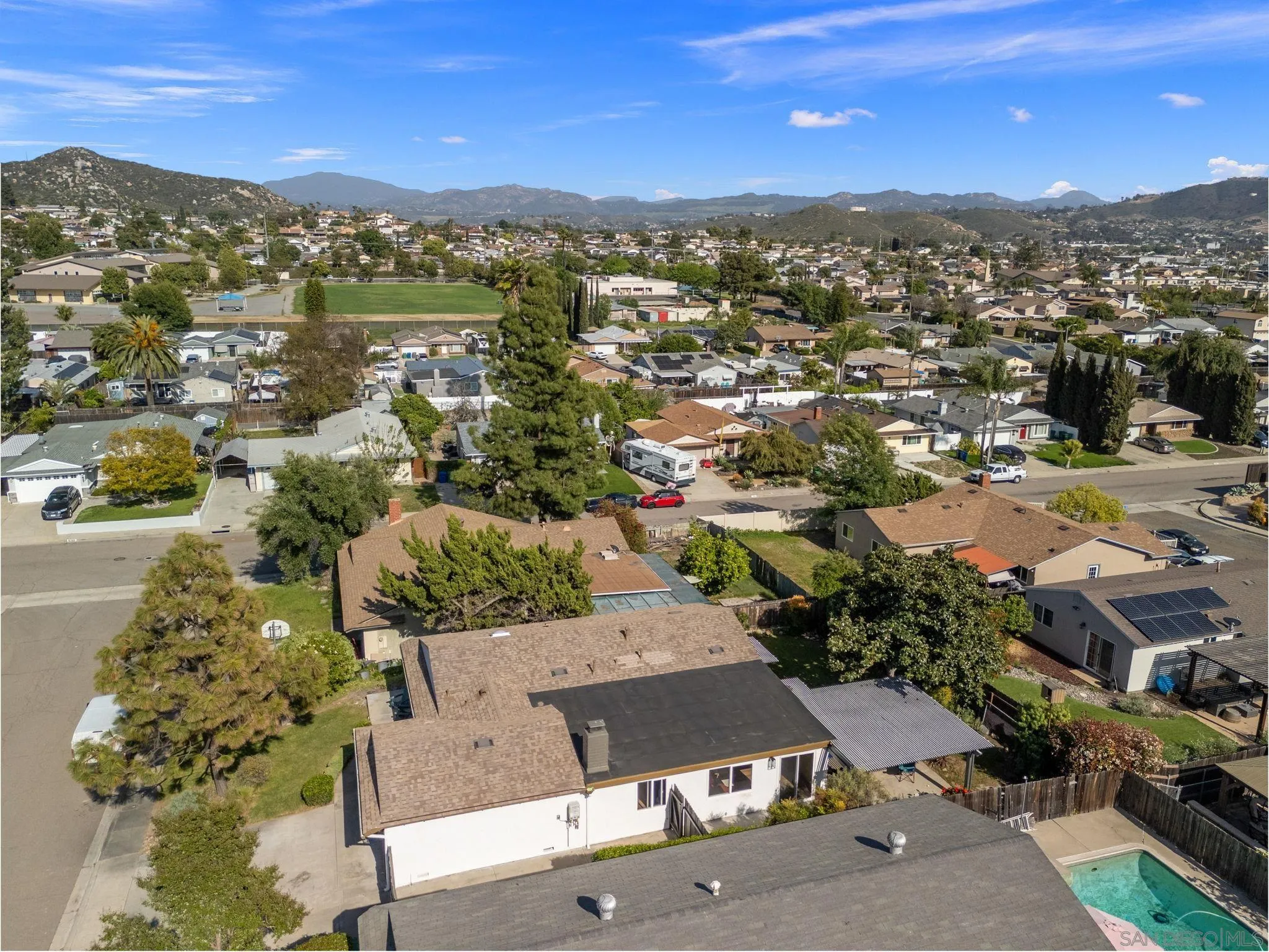https://cdn.realtyfeed.com/cdn/127/250025323/a60ef14af5736f6717254374628d5e13.webp