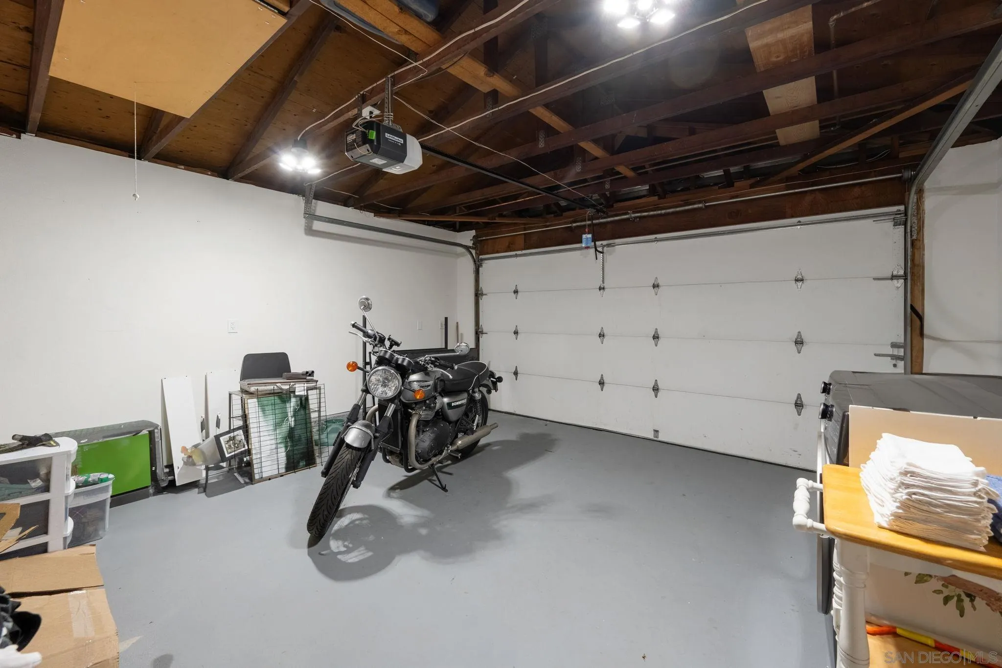 https://cdn.realtyfeed.com/cdn/127/250025323/e868ca6fe35a9bd06fb0bf394a063652.webp