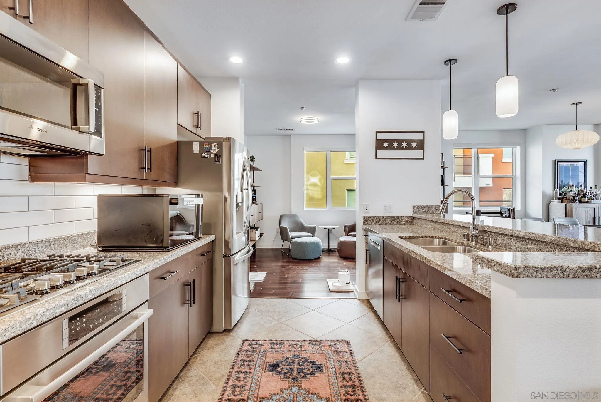 Photo #5: 250025361 Listing 