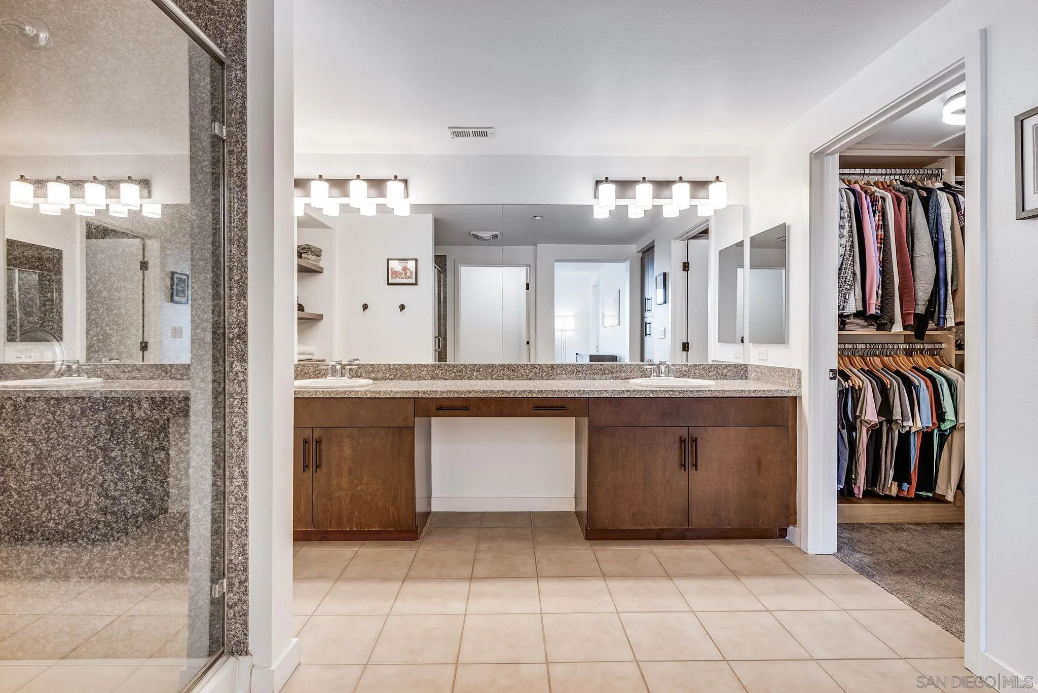 Photo #23: 250025361 Listing: Photo #23