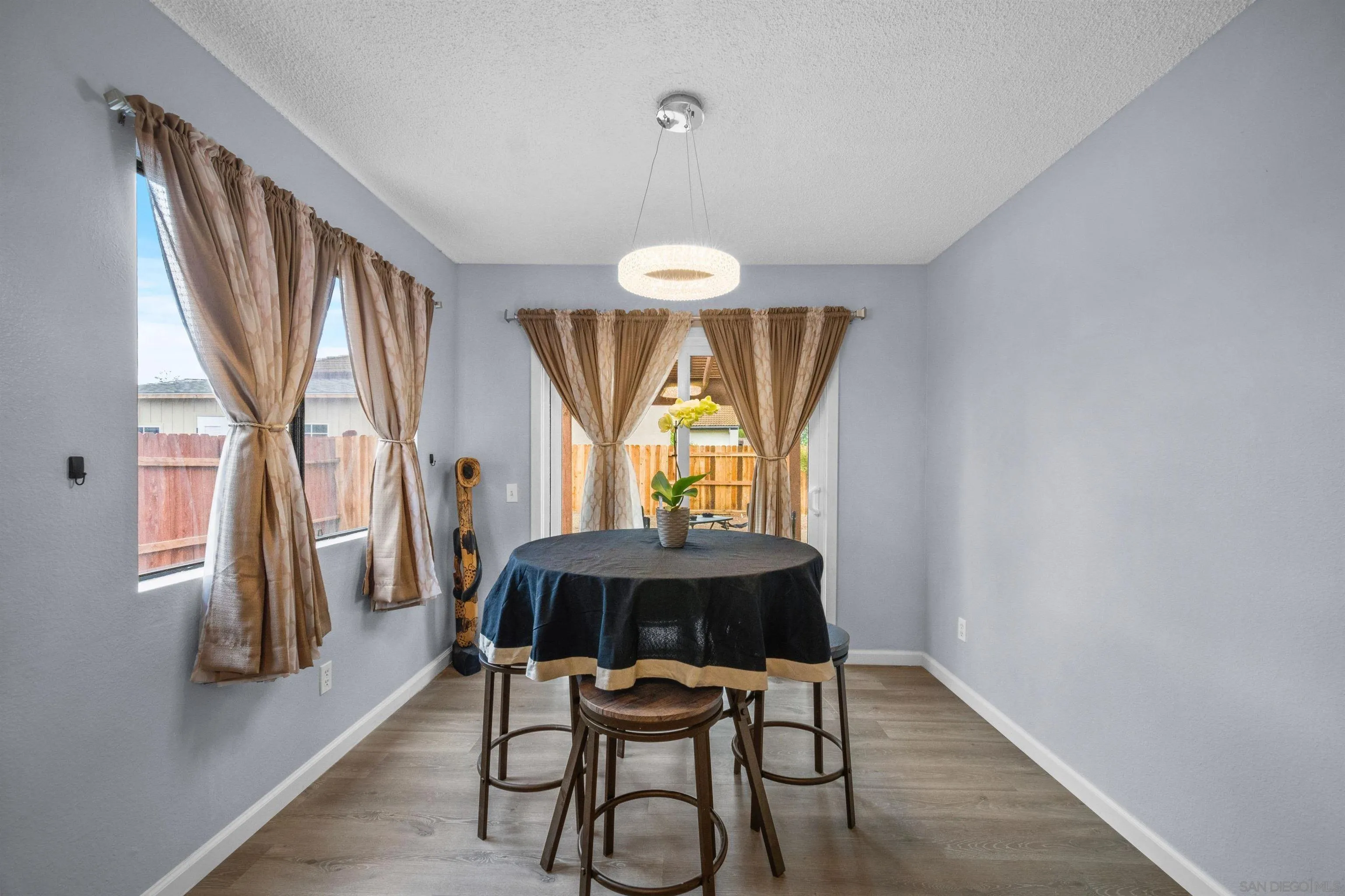 https://cdn.realtyfeed.com/cdn/127/250025383/08bffa7a289469253b5546487d2a11f5.webp