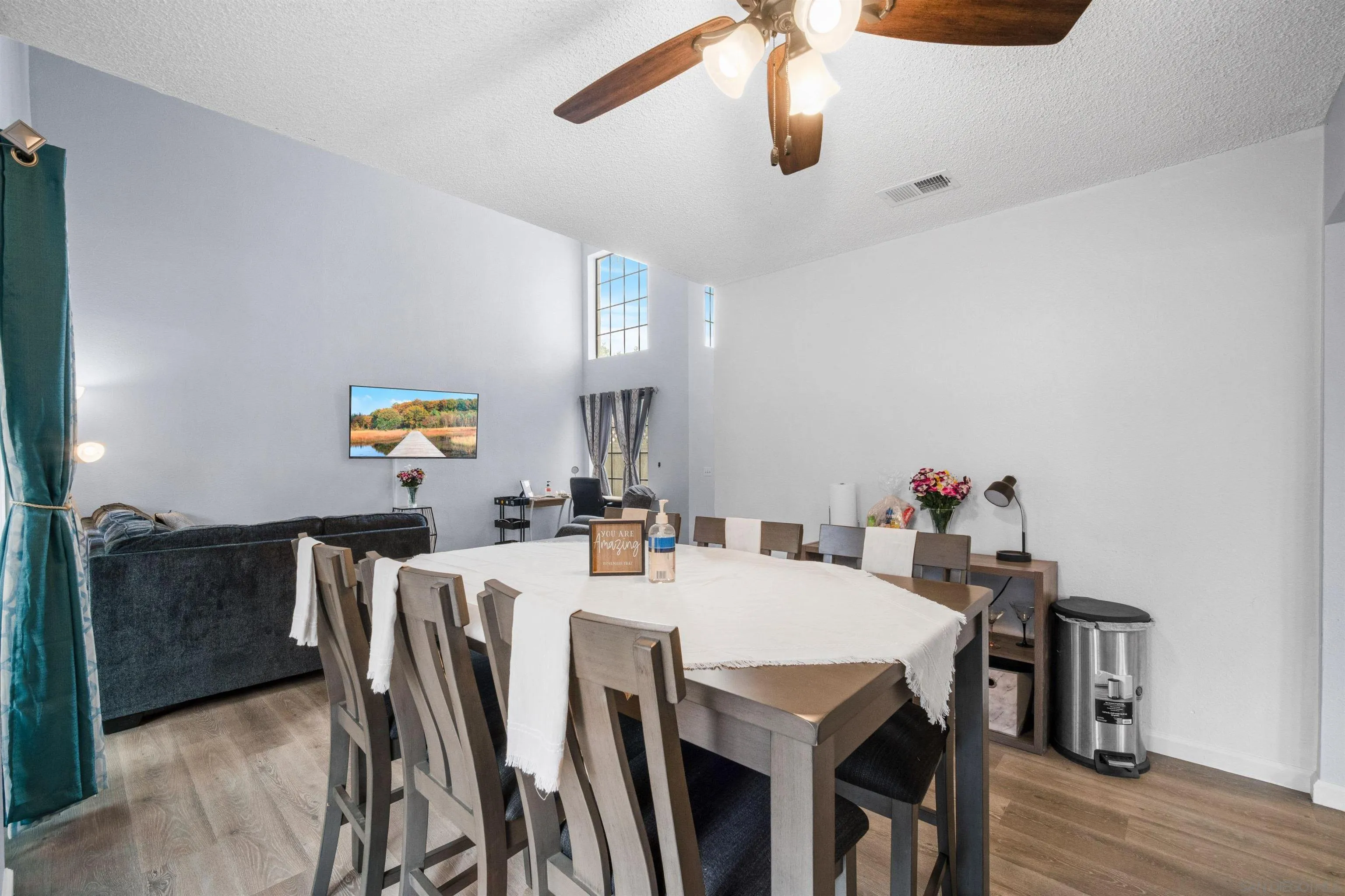 https://cdn.realtyfeed.com/cdn/127/250025383/0ec01fca72291be9c9d48be56f752a18.webp