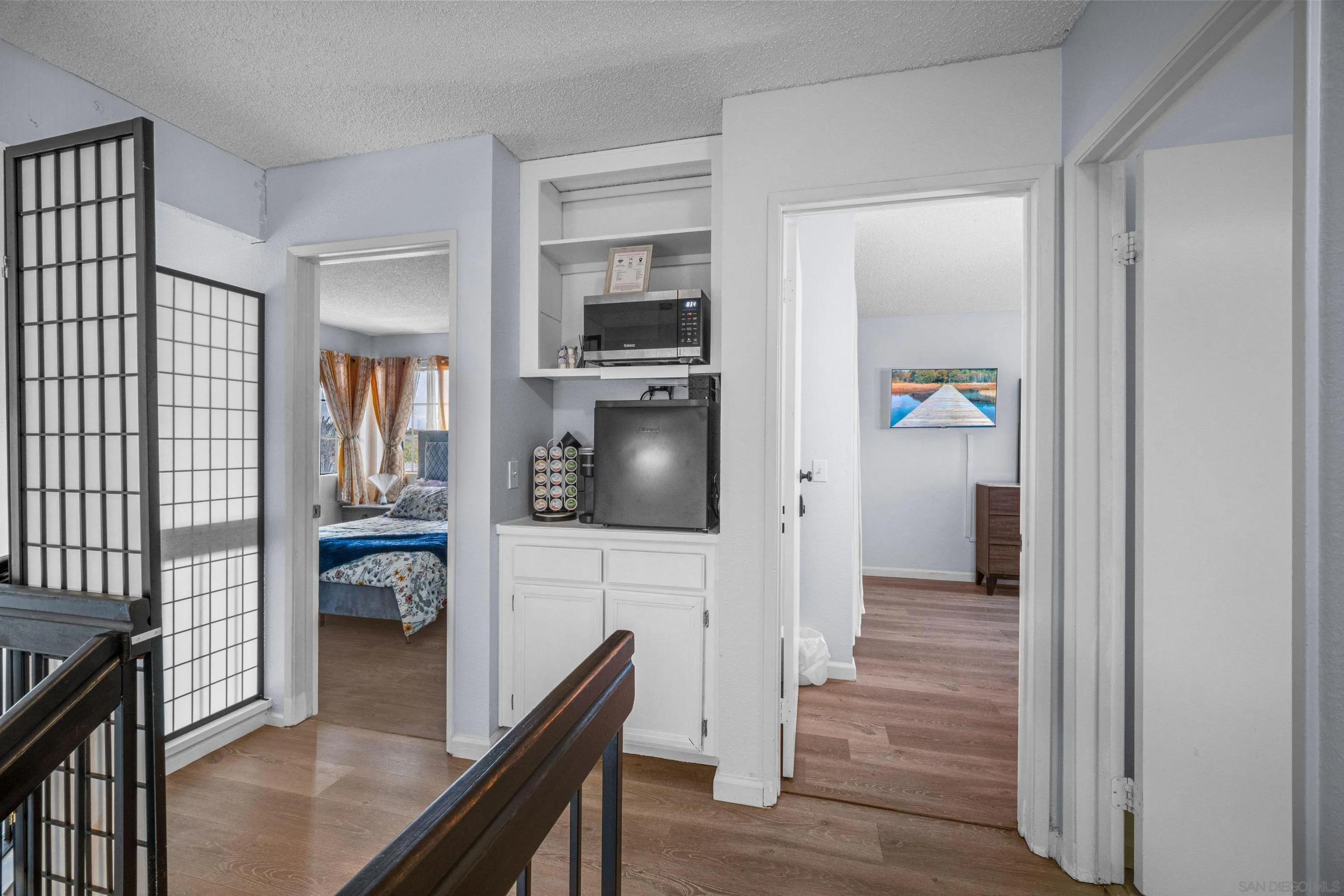 https://cdn.realtyfeed.com/cdn/127/250025383/84e9a04dadd6f38aeca708d672eaebe9.webp