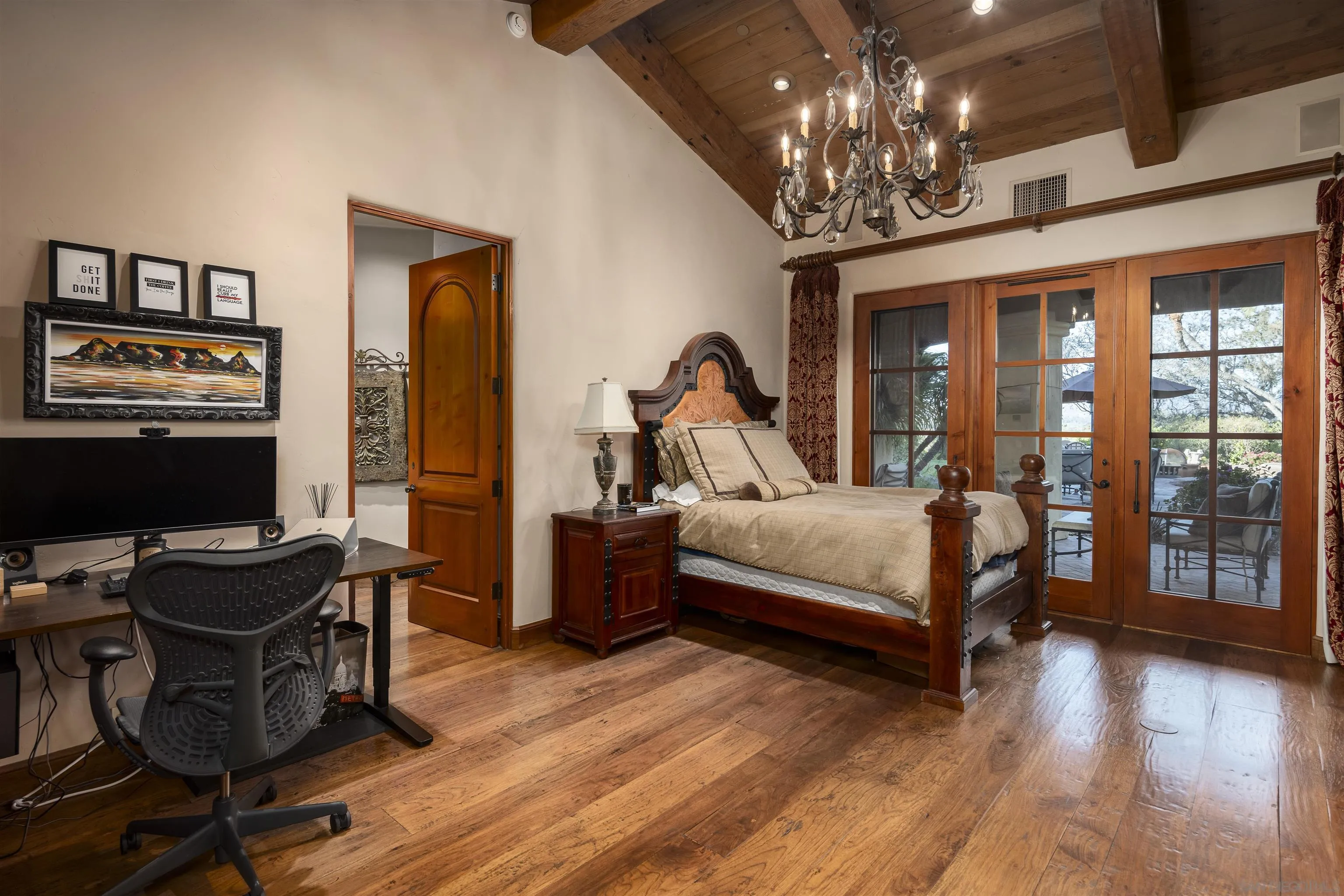 https://cdn.realtyfeed.com/cdn/127/250025402/54833605f3135a2045d23fb2532f5b13.webp