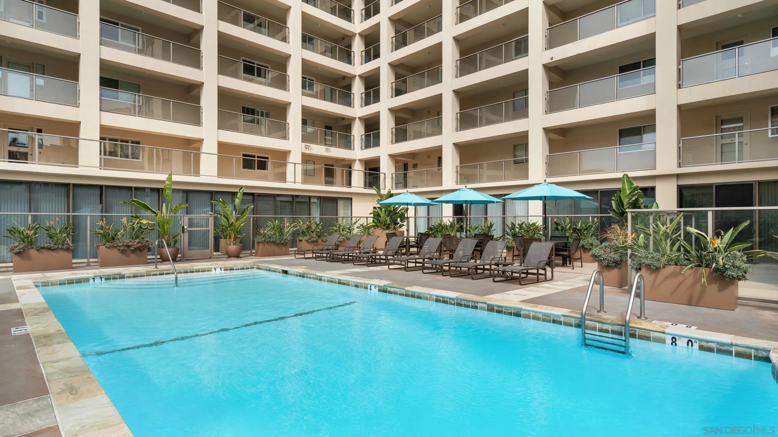 La Jolla, CA 92037