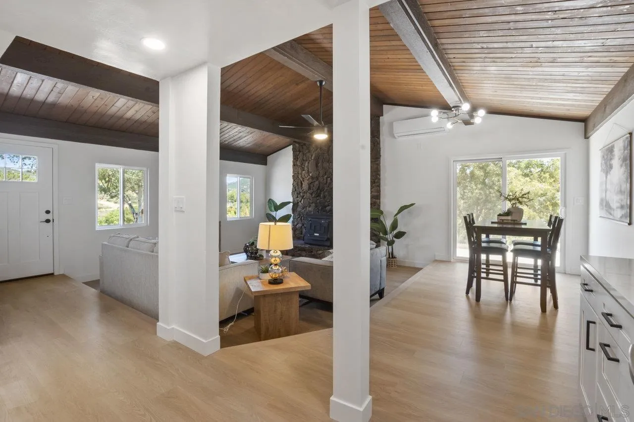 https://cdn.realtyfeed.com/cdn/127/250025424/2d7ba8f05080c555f731e5cd627d2b85.webp