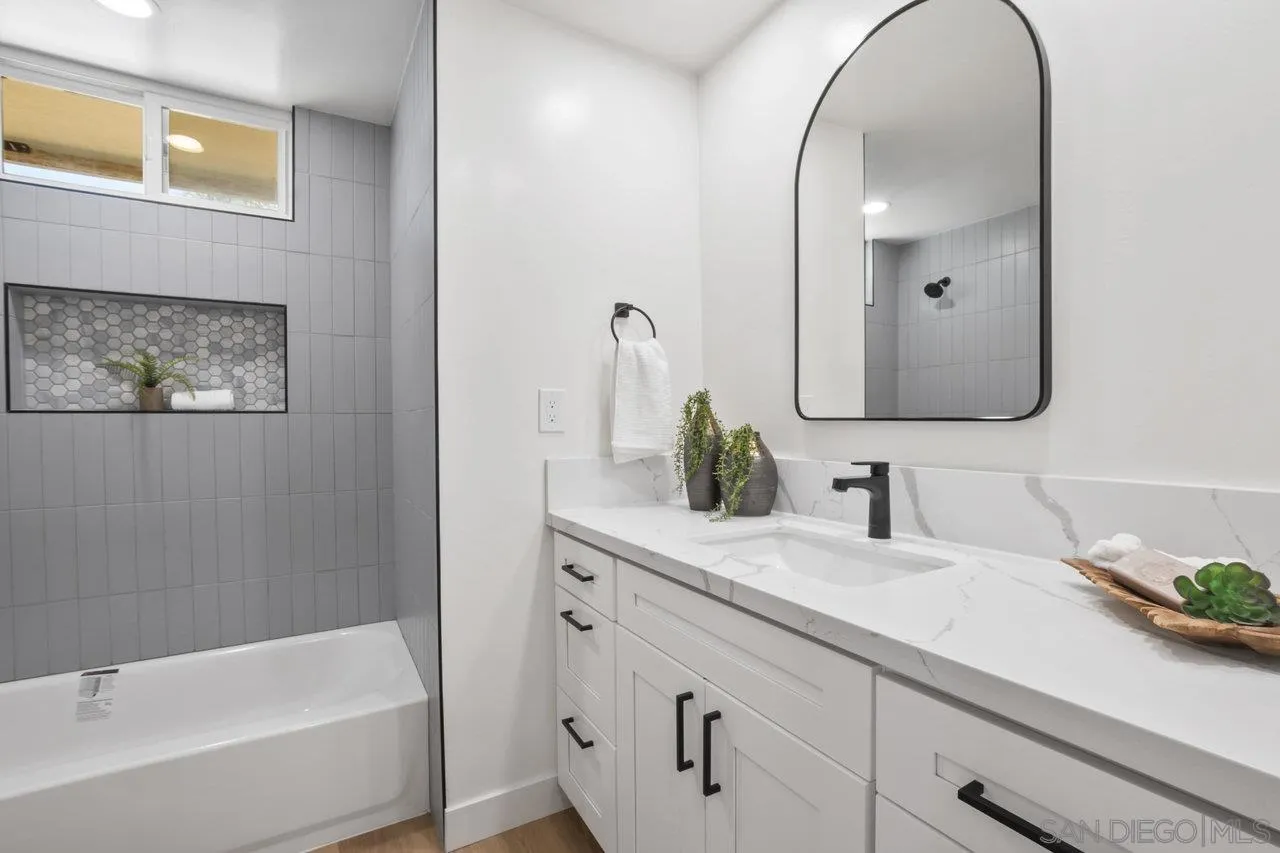 https://cdn.realtyfeed.com/cdn/127/250025424/b771b65c8b477bcb7228826dc1f935c4.webp