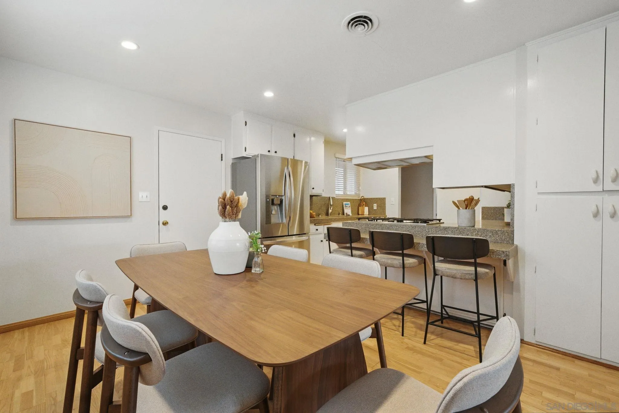 https://cdn.realtyfeed.com/cdn/127/250025447/154168702d941805364b03227519d76b.webp