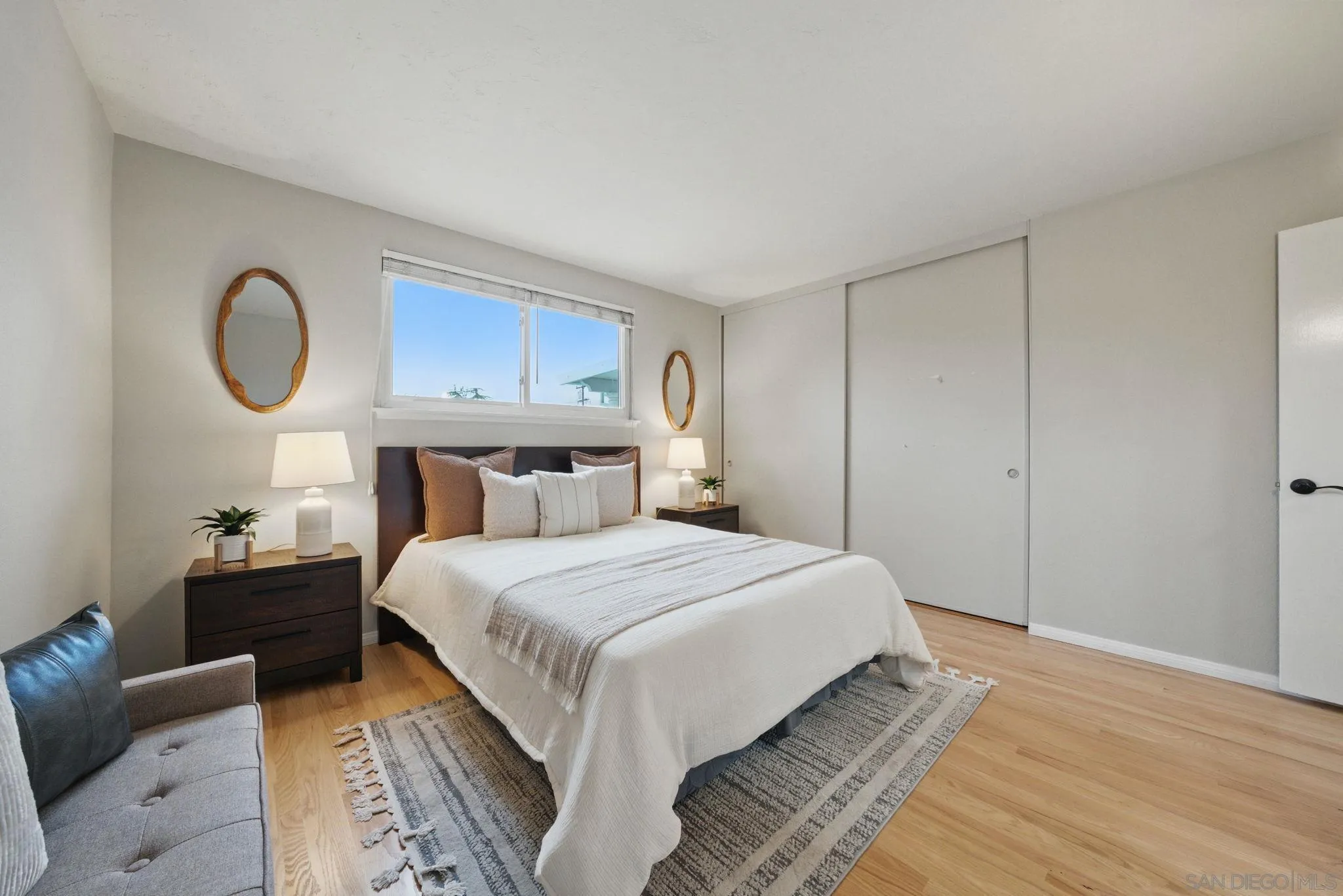 https://cdn.realtyfeed.com/cdn/127/250025447/b26340c865333ef9836aa844cba6a687.webp