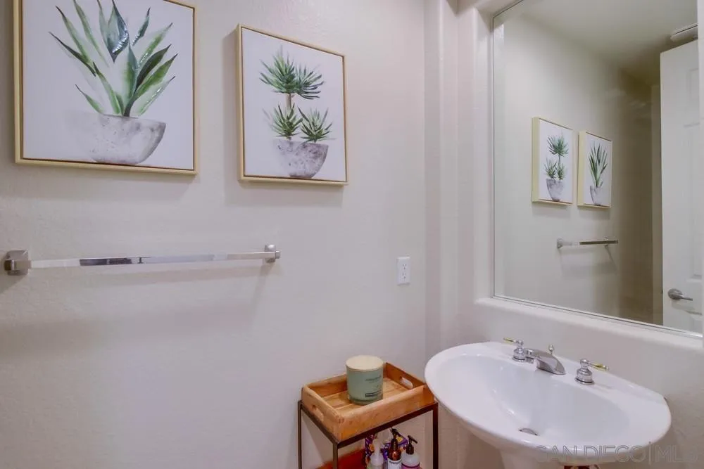 https://cdn.realtyfeed.com/cdn/127/250025454/4af7535982e8124b111355b3bb90a6bc.webp
