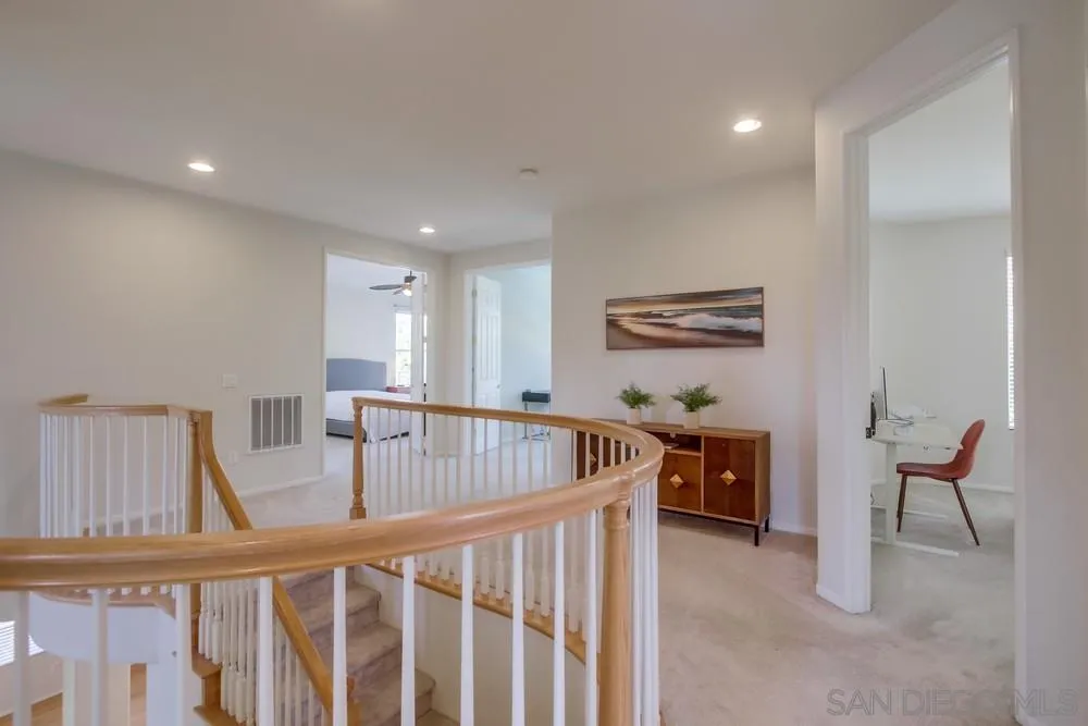 https://cdn.realtyfeed.com/cdn/127/250025454/ab68512fd5a7139fda383357f5650359.webp