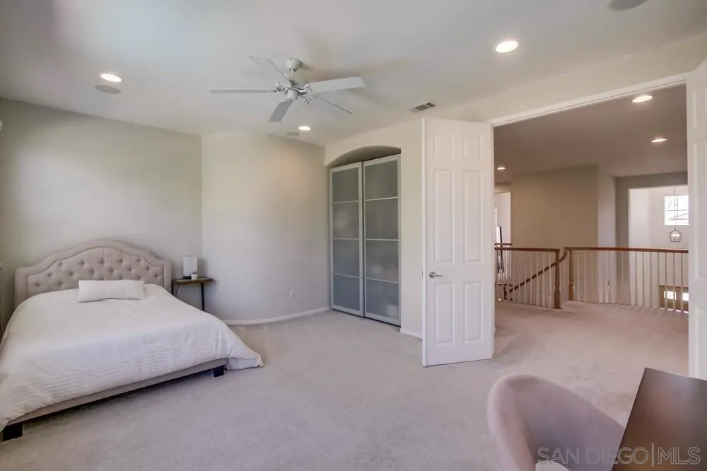 https://cdn.realtyfeed.com/cdn/127/250025454/b0a4d95741954a3c5ac018798a0f7854.webp