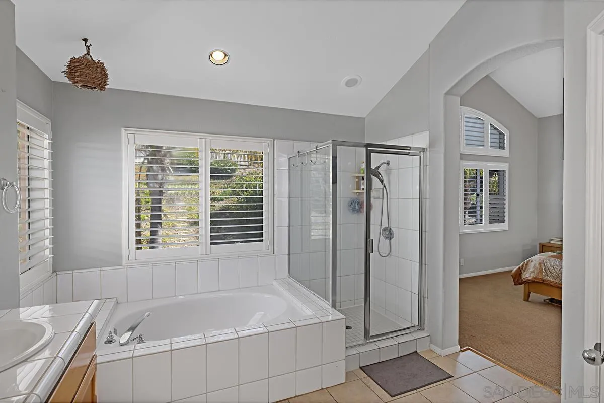 https://cdn.realtyfeed.com/cdn/127/250025462/2e1af1085fa2555aca1a0b54d8d9fc19.webp