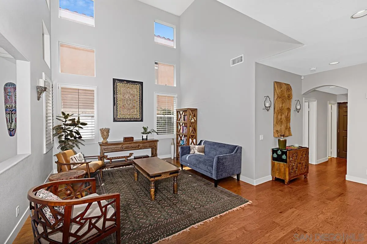 https://cdn.realtyfeed.com/cdn/127/250025462/51b51fae4a02264c45756971384d9e10.webp