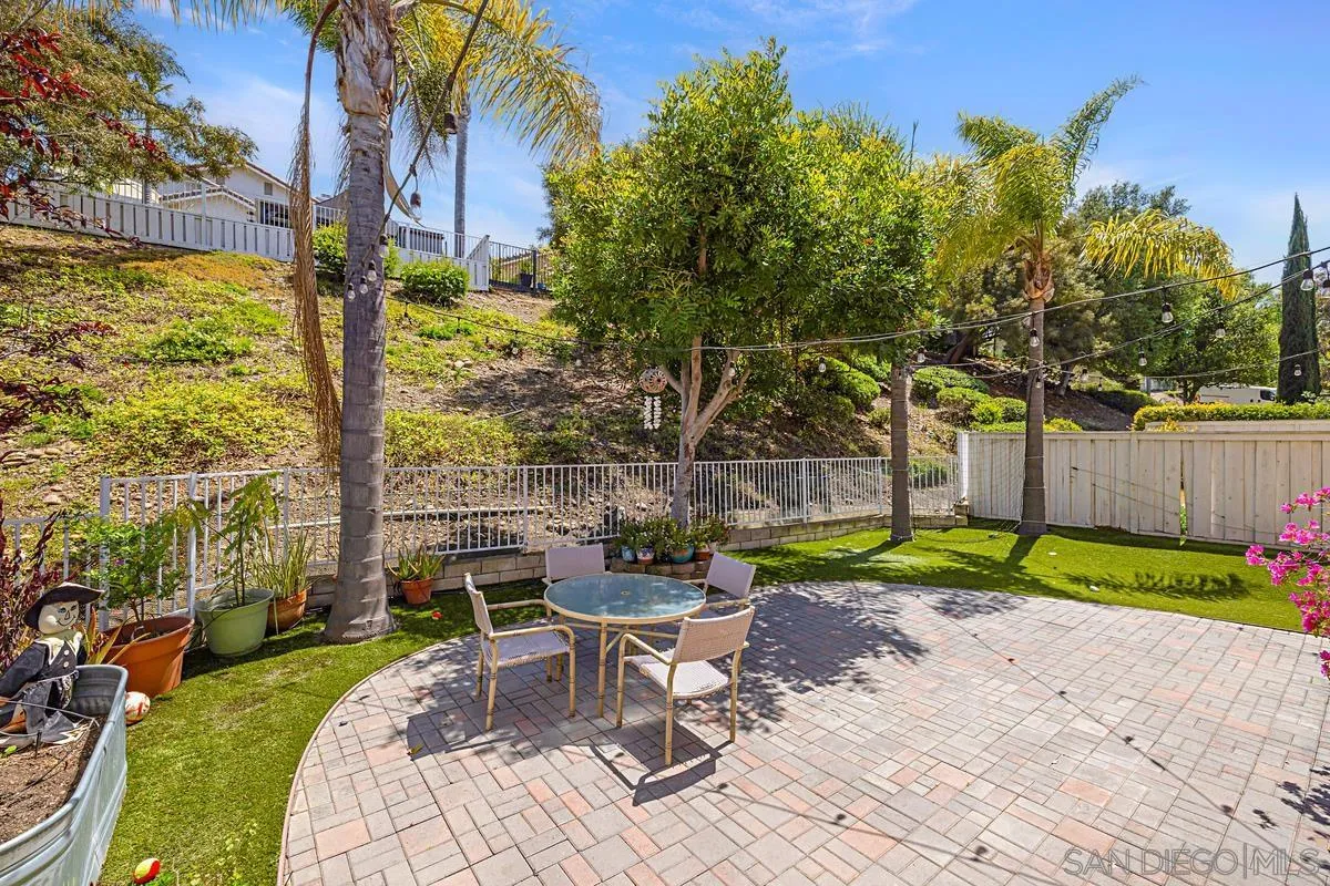 https://cdn.realtyfeed.com/cdn/127/250025462/69d8457f6d469fb6912f6a6218b64dd1.webp