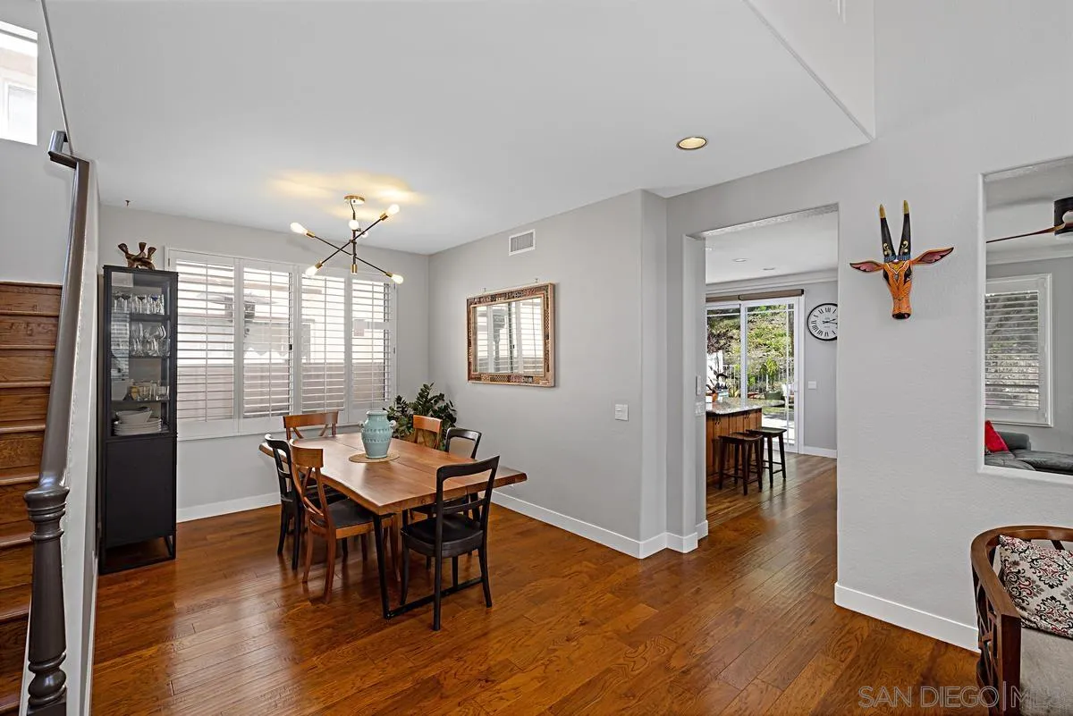 https://cdn.realtyfeed.com/cdn/127/250025462/df911f4d6bbf666ef84d51be3bf46b6f.webp