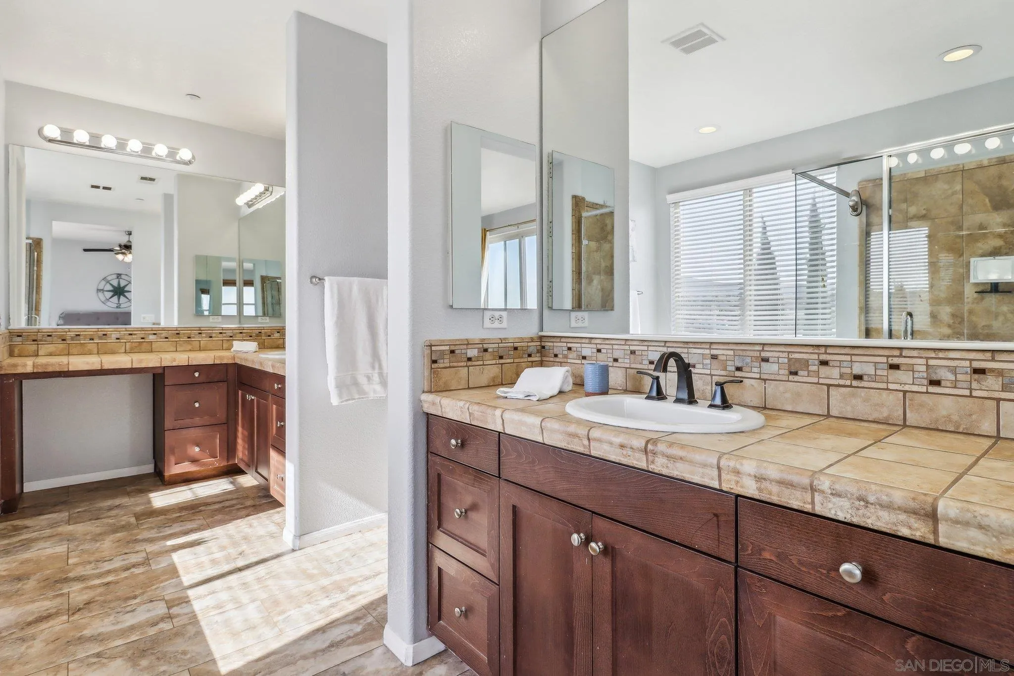 https://cdn.realtyfeed.com/cdn/127/250025477/1960c9563cac58fc8ab466571f293cd8.webp