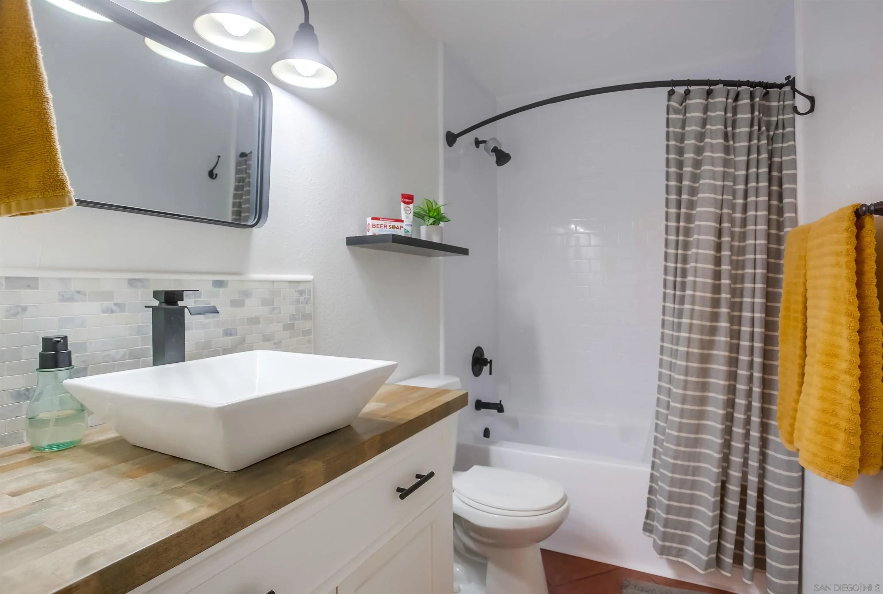 Photo #19: 250025499 Listing: Photo #19