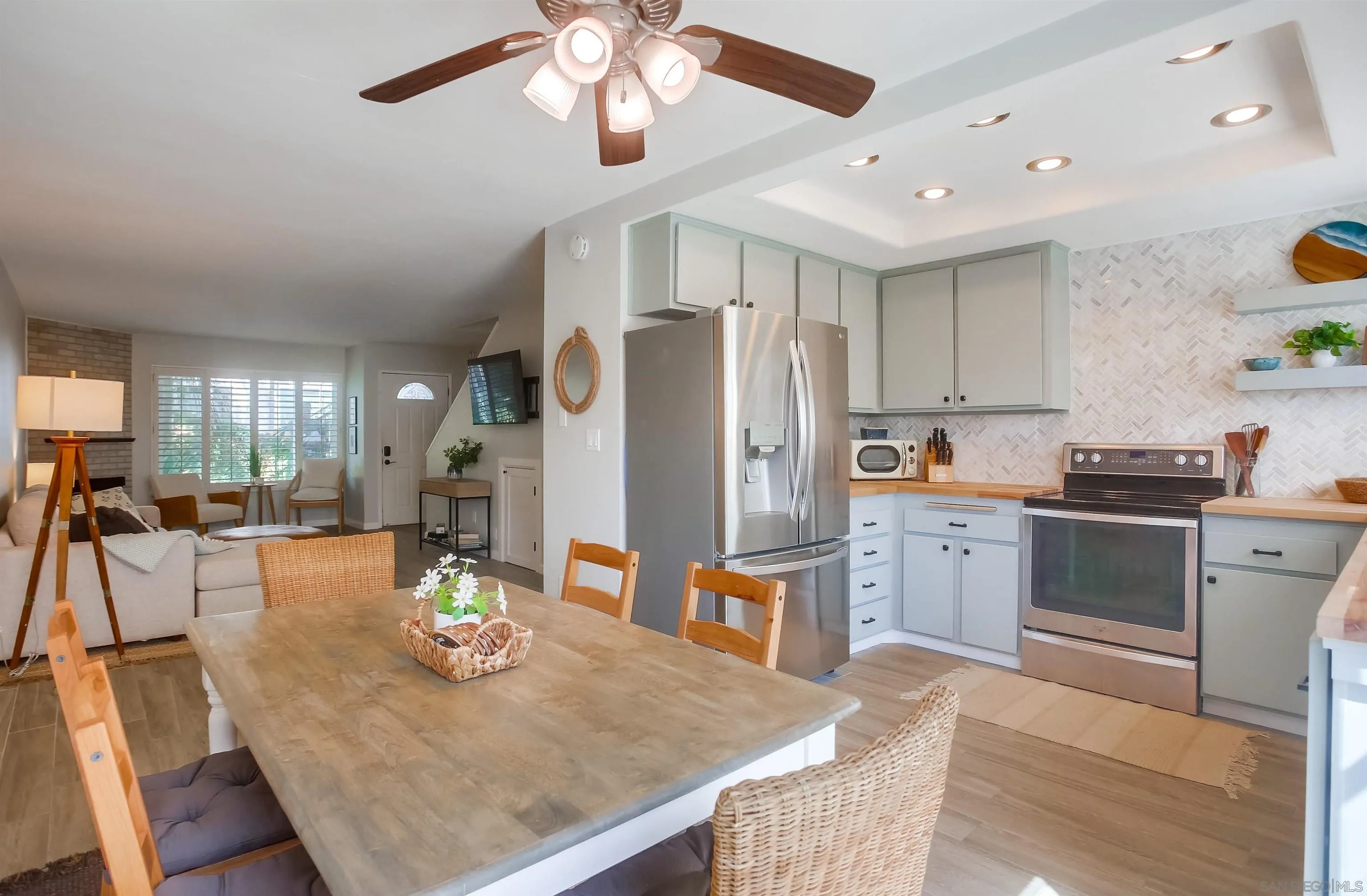 Photo #8: 250025499 Listing: Photo #8