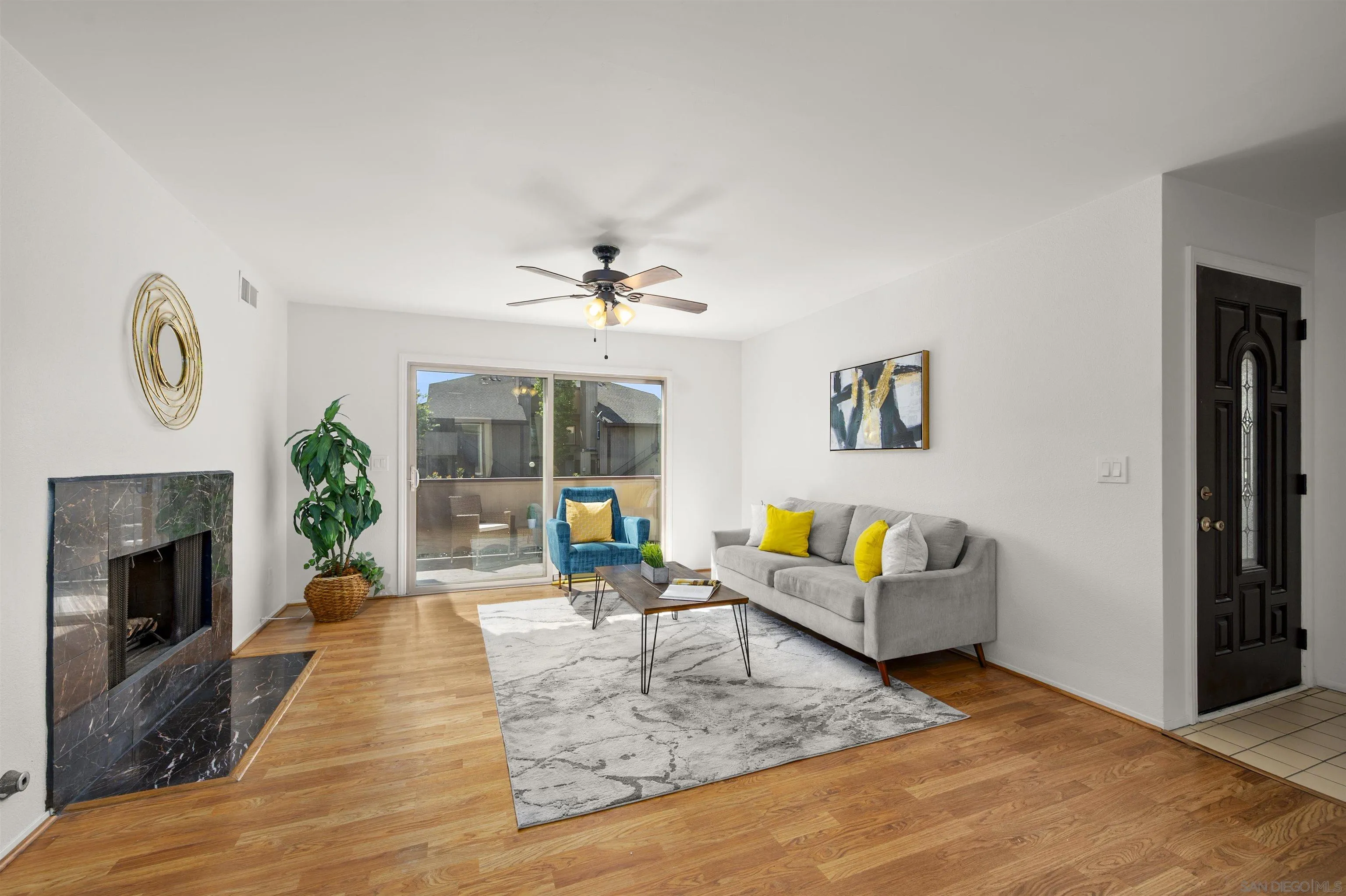Photo #3: 250025512 Listing 