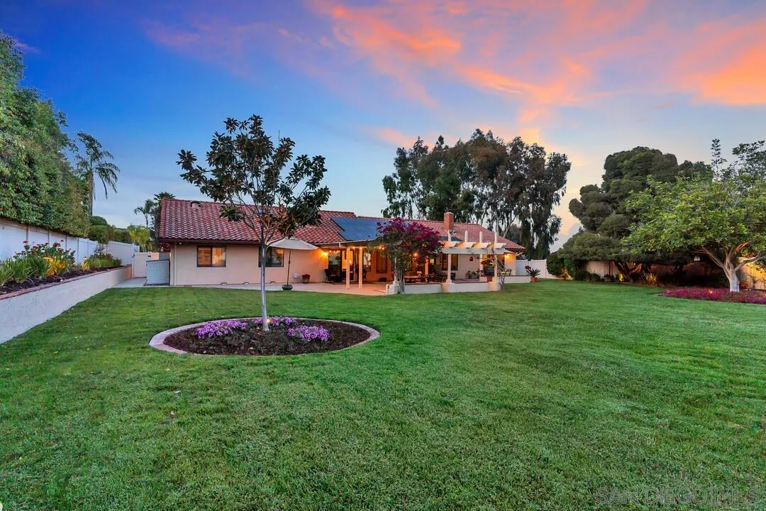 https://cdn.realtyfeed.com/cdn/127/250025517/095064846a5f368eece2364a73fa4429.webp
