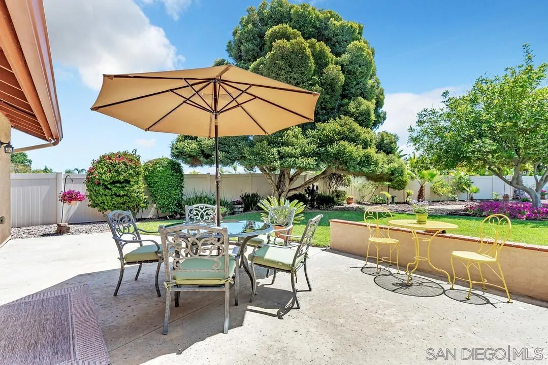 https://cdn.realtyfeed.com/cdn/127/250025517/12c09ef99ee9ad5f7a5c3acc317a04bd.webp