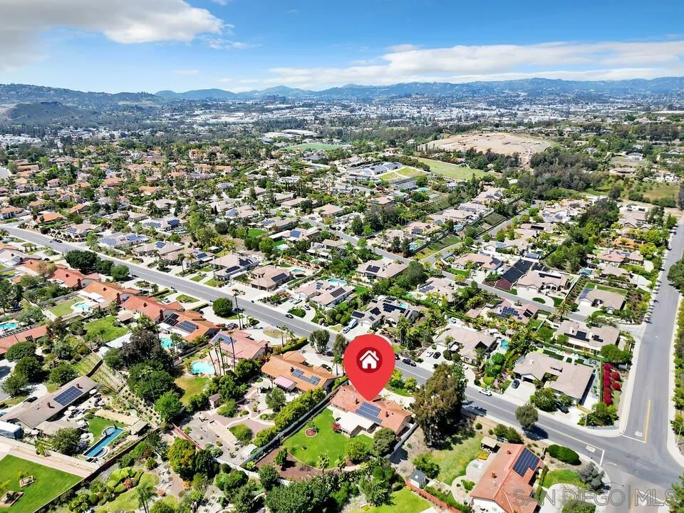 https://cdn.realtyfeed.com/cdn/127/250025517/19c179945aad6b824d7b4a4365a63dc0.webp