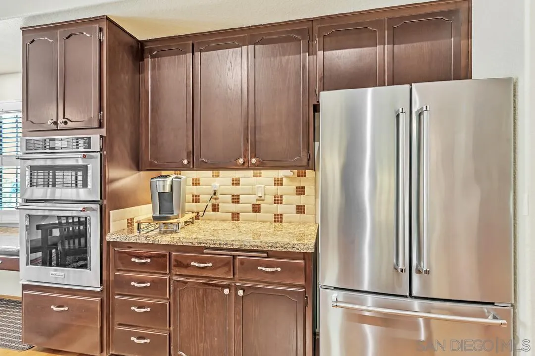 https://cdn.realtyfeed.com/cdn/127/250025517/708812bcba074279a1a019ed00779cba.webp