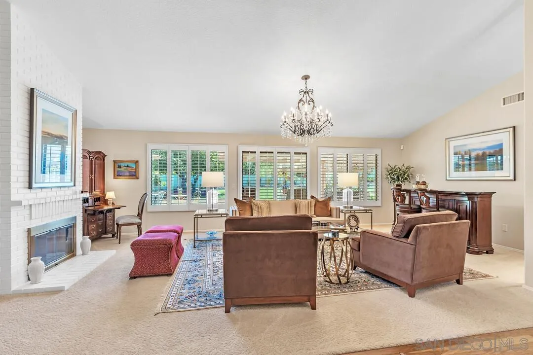 https://cdn.realtyfeed.com/cdn/127/250025517/71f93ad4d062c762cc1b7db5c0d8ac36.webp