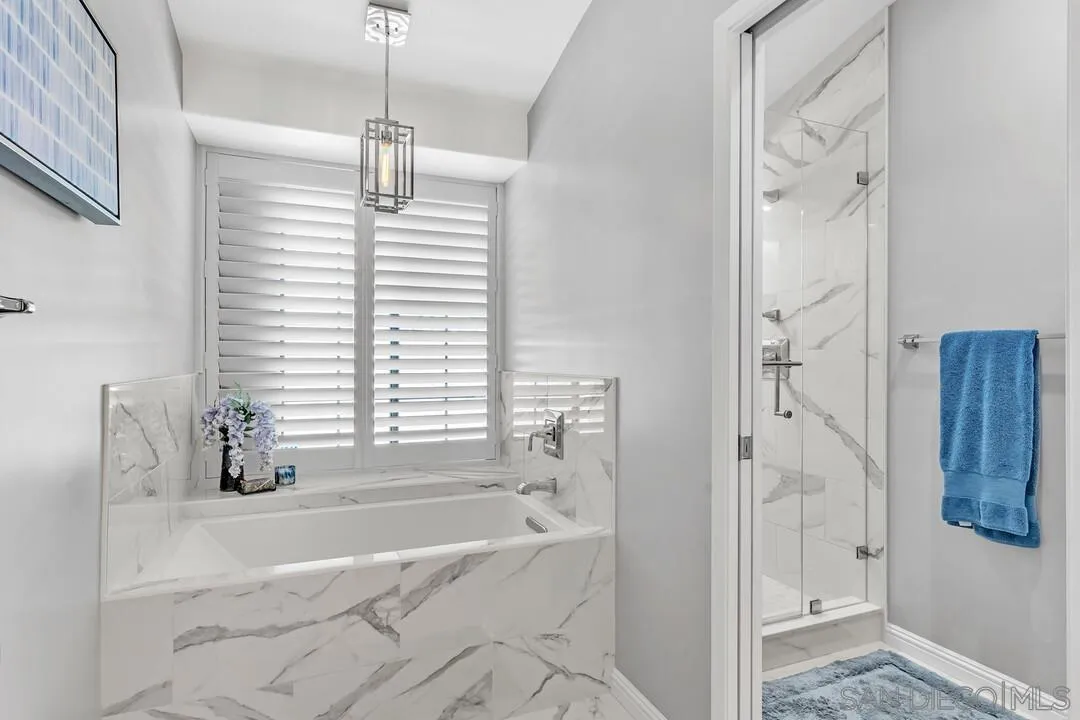 https://cdn.realtyfeed.com/cdn/127/250025517/7d4d0fd30405143166a9aa1636c6effe.webp