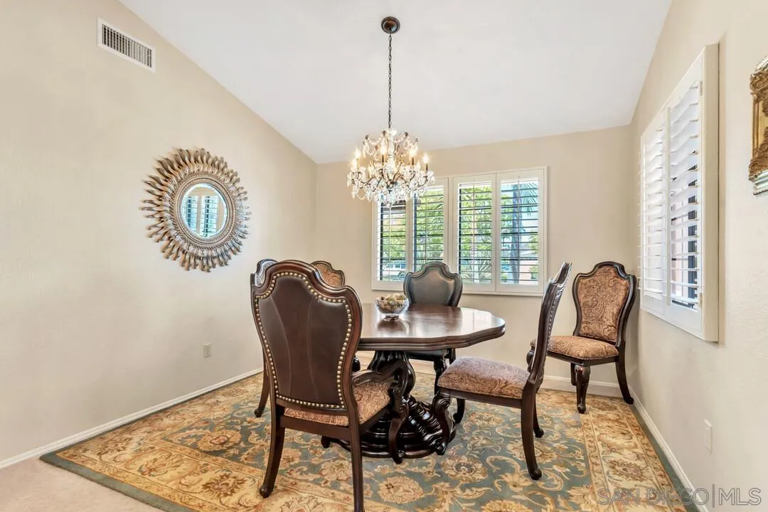 https://cdn.realtyfeed.com/cdn/127/250025517/8ff533cd696854076a6c91404fd2881a.webp