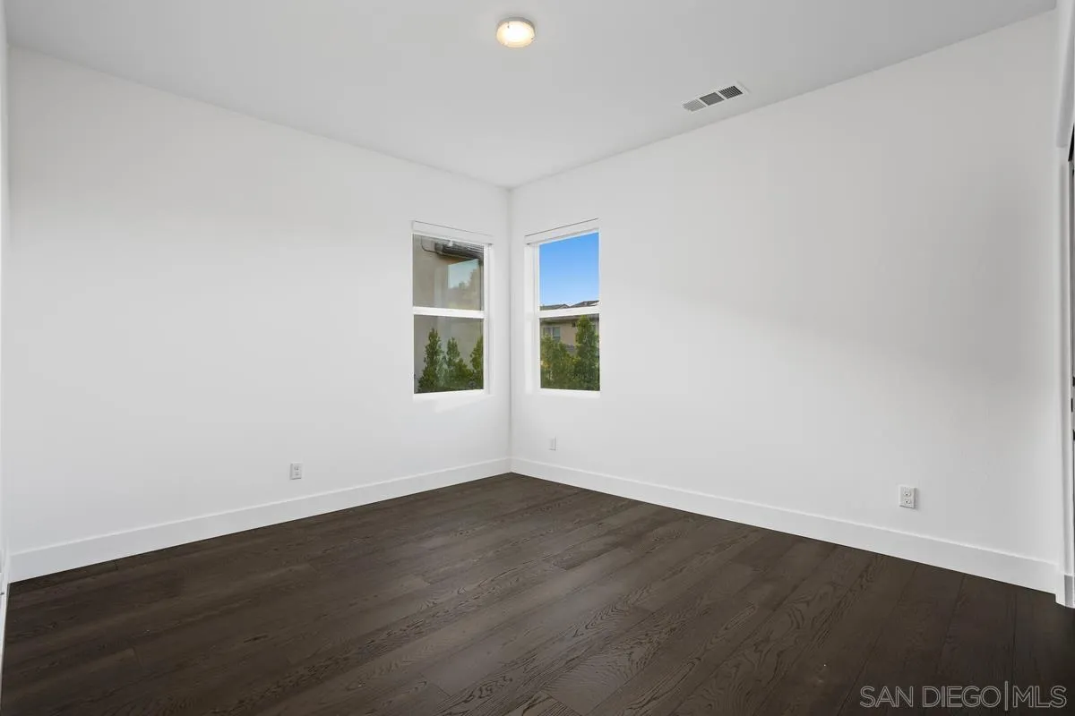 https://cdn.realtyfeed.com/cdn/127/250025526/08f299466ecedc42bed50c1c44849786.webp
