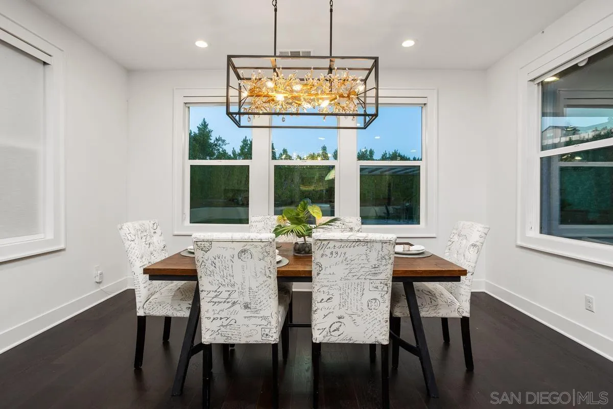 https://cdn.realtyfeed.com/cdn/127/250025526/6e54fd679f80acae044bd020e4385493.webp