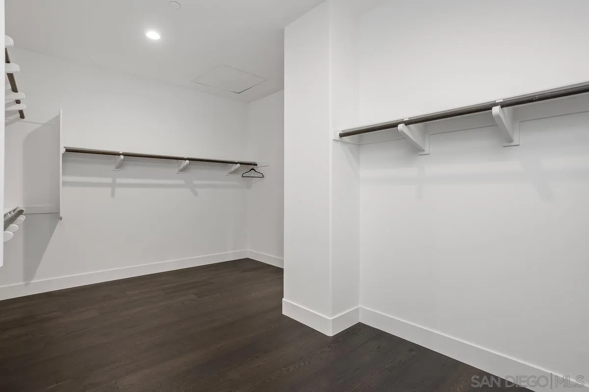 https://cdn.realtyfeed.com/cdn/127/250025526/ab33e79328016347dff97c5008ac2929.webp