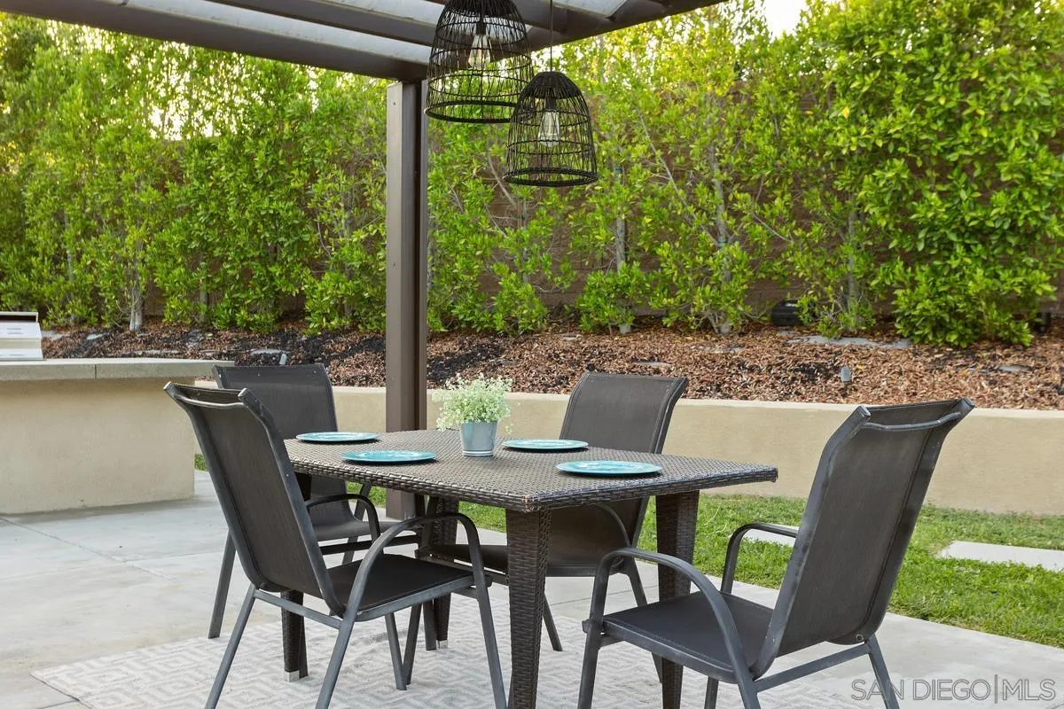 https://cdn.realtyfeed.com/cdn/127/250025526/bac0990a6d204e3c3d928e812ca4ade2.webp