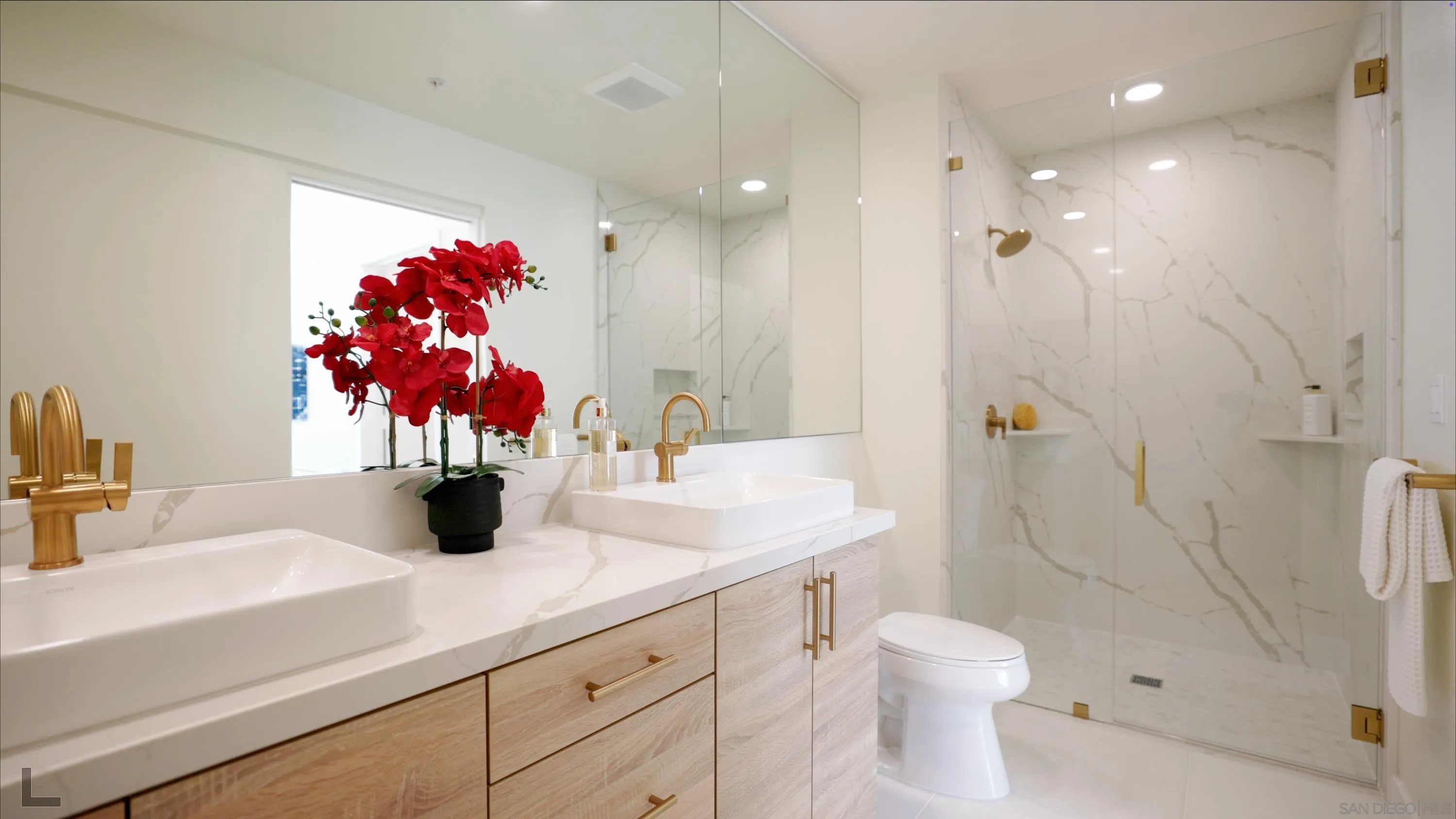 Photo #3: 250025527 Listing 