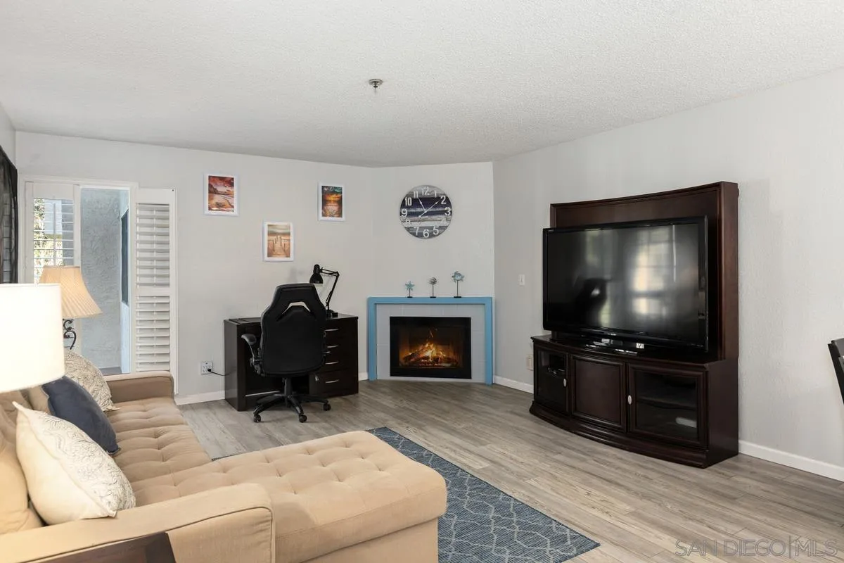Photo #5: 250025530 Listing 