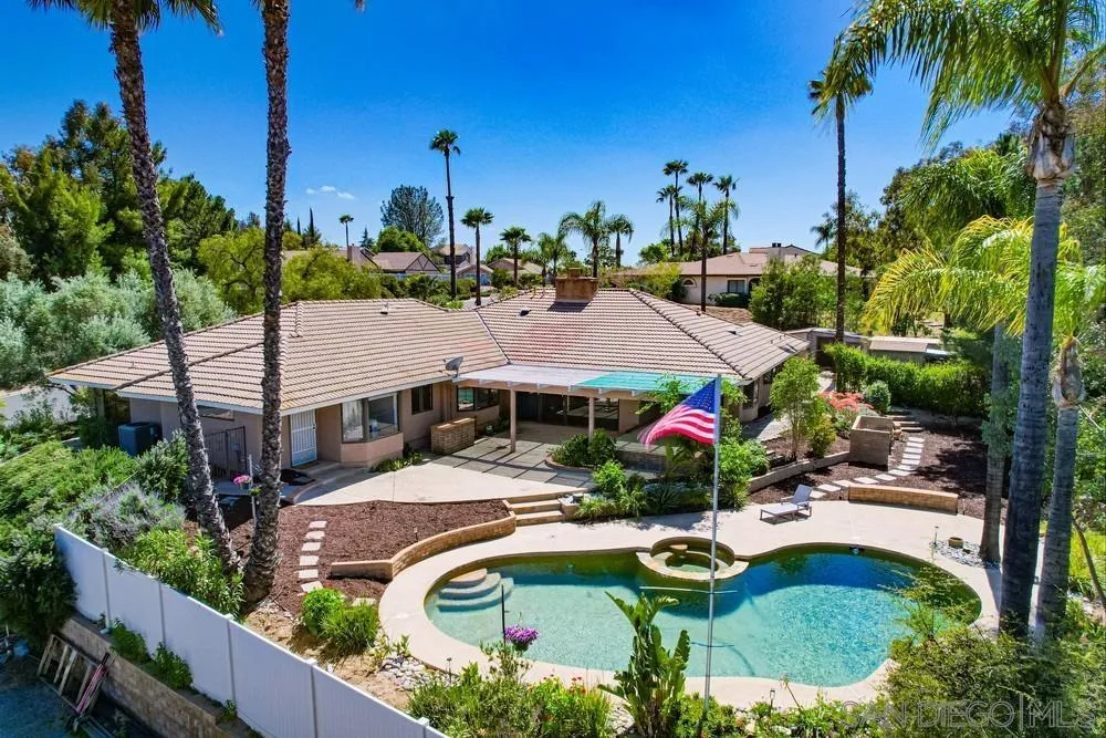 https://cdn.realtyfeed.com/cdn/127/250025550/6da0e245af31a28cccf1548f2d968513.webp
