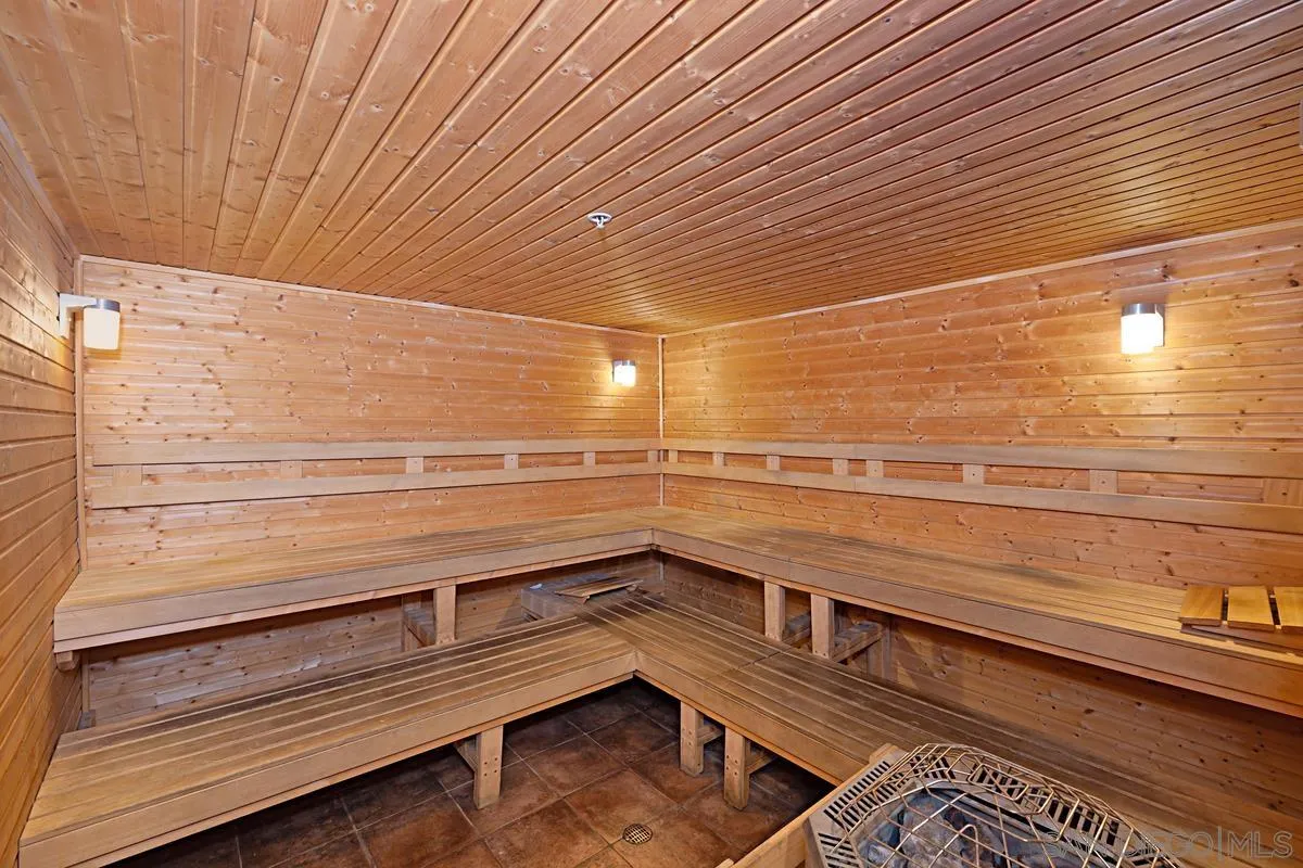 Photo #42: 250025552 Listing: Photo #42