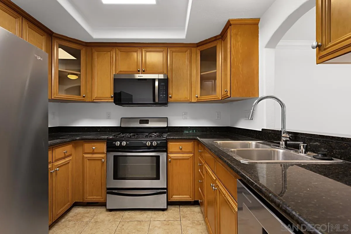 Photo #3: 250025588 Listing 