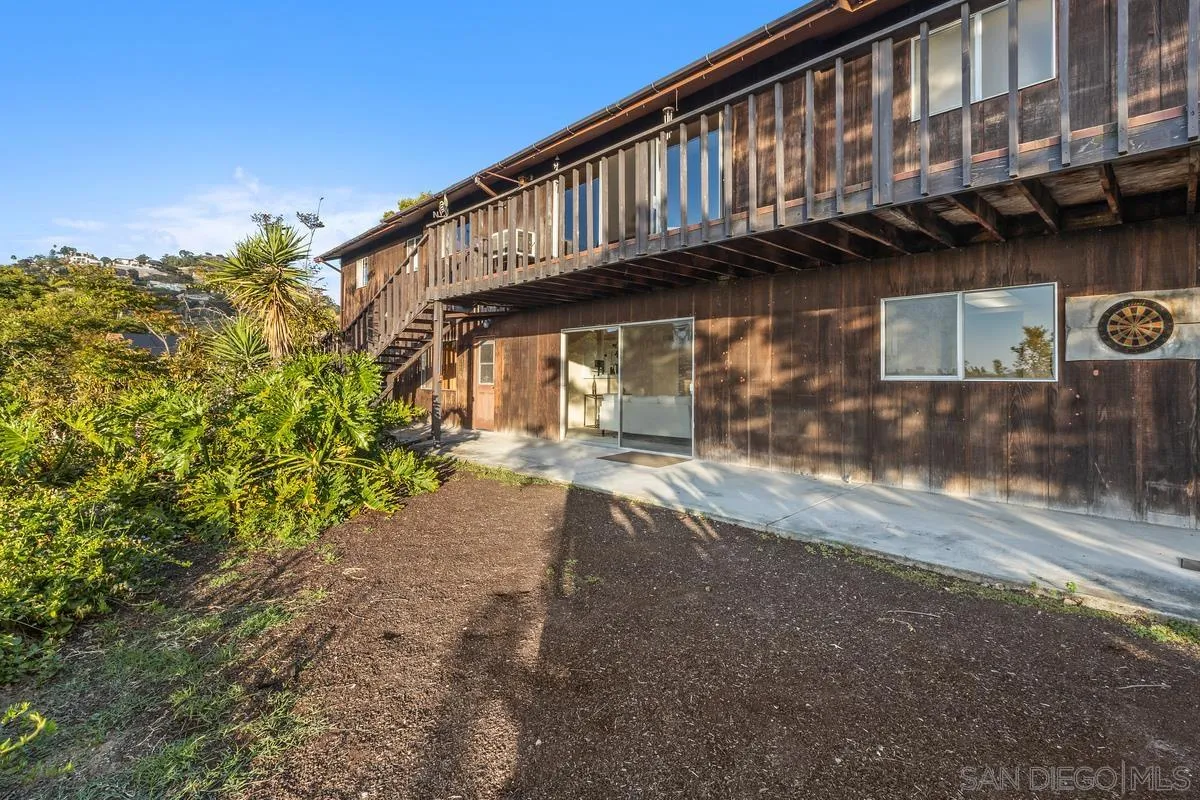https://cdn.realtyfeed.com/cdn/127/250025592/d0c9d9c2e4d091dd60a4565b05a5beb4.webp