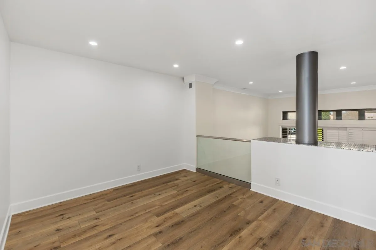 https://cdn.realtyfeed.com/cdn/127/250025610/cf090de873377042c02c2b0b6e9aa331.webp