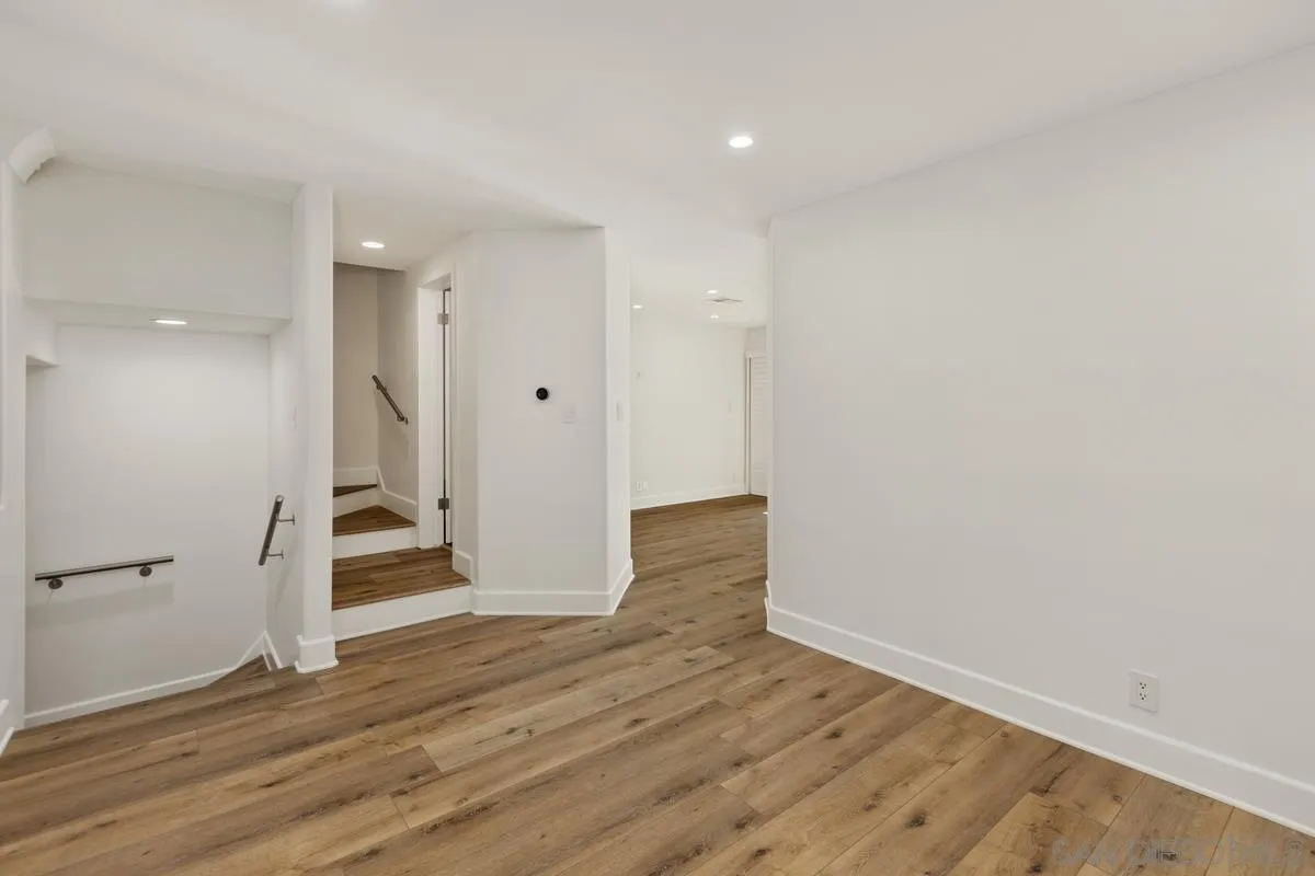 Photo #8: 250025610 Listing: Photo #8