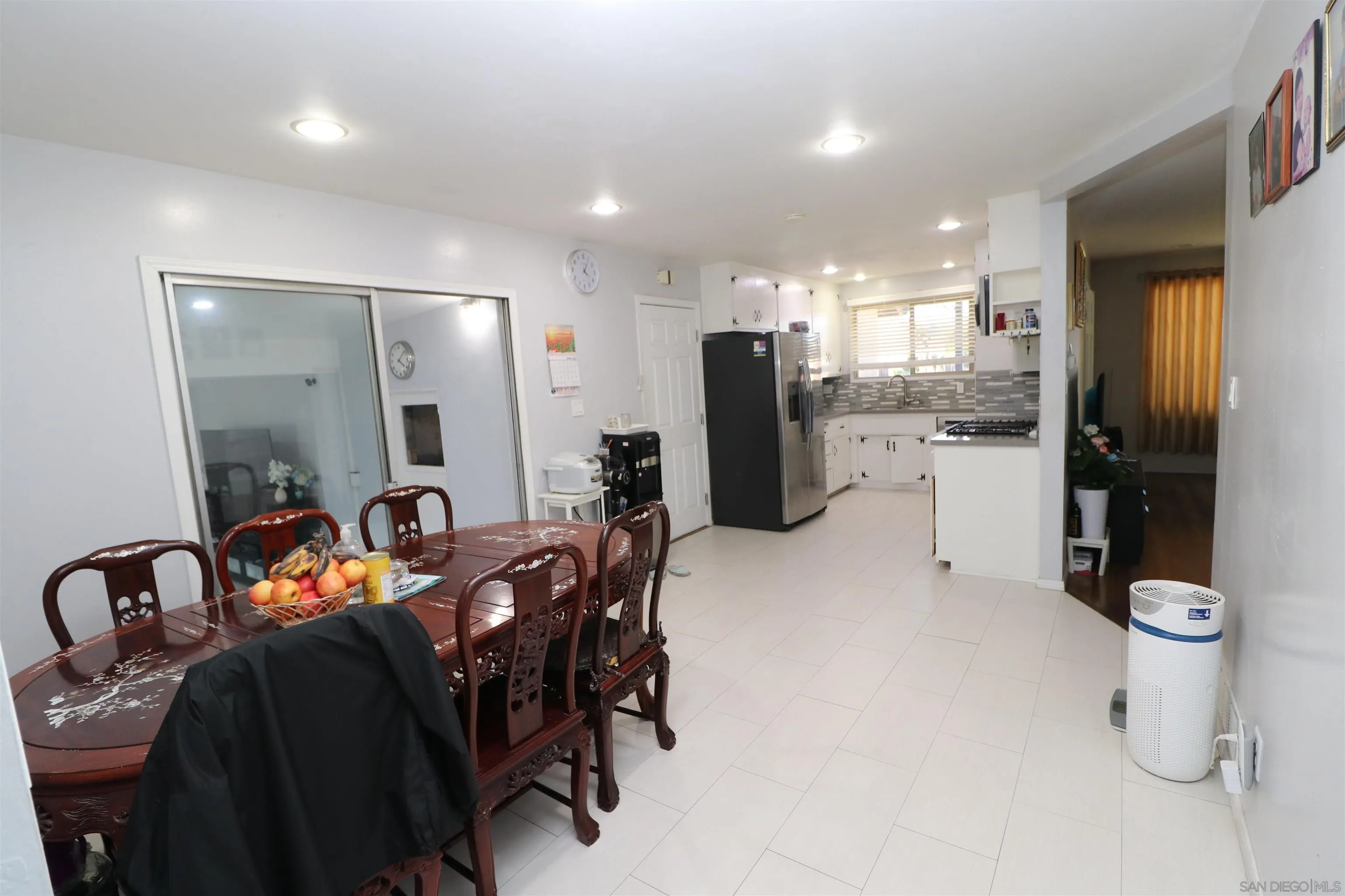https://cdn.realtyfeed.com/cdn/127/250025621/80ad6aeb80de239f92024fb4ba5a5092.webp