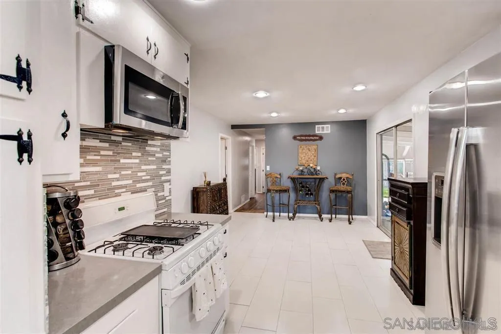 https://cdn.realtyfeed.com/cdn/127/250025621/ed36f71ca092881b561b36d3fb5342ec.webp