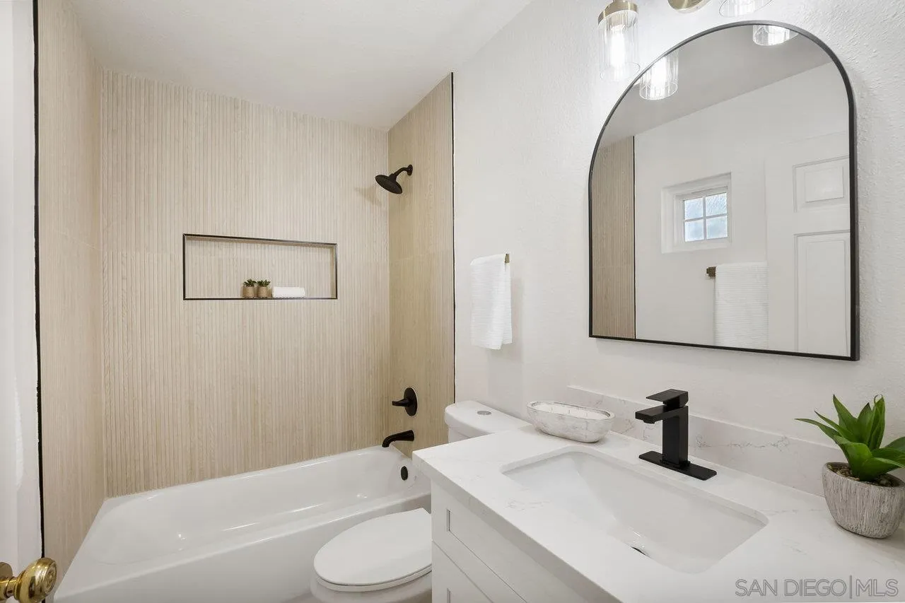 Photo #3: 250025654 Listing 