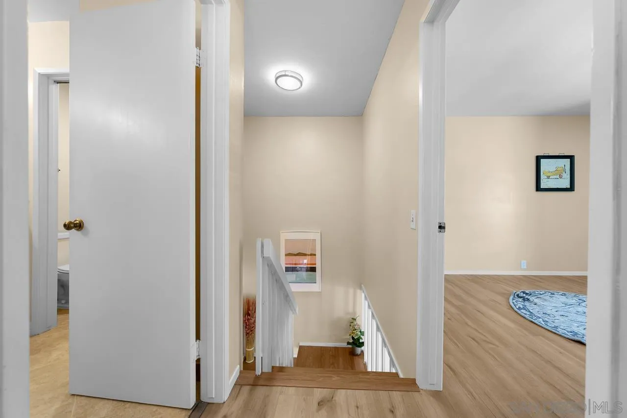 https://cdn.realtyfeed.com/cdn/127/250025669/6dc56293bc92bb55372072e96c14fffd.webp